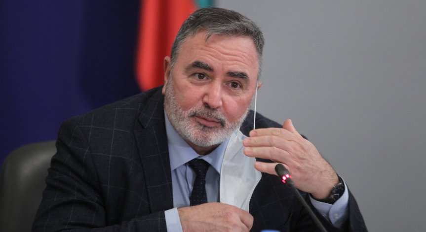 Доц. Кунчев: Кукерският фестивал в Перник ще бъде отменен