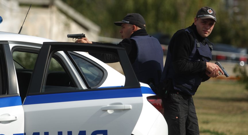 Спецакция във Варненско, заловиха издирван от Интерпол чужденец