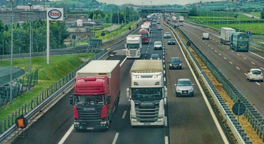 Фаталните грешки, които се допускат при шофиране по магистрала 