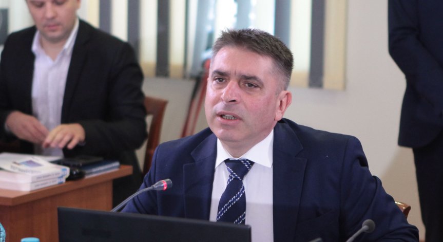 Данаил Кирилов се отказва от мястото си като депутат