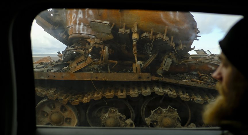 Британското разузнаване: Военният парк на Украйна е съставен от пленени руски машини