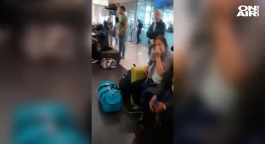 Стотици българи са блокирани на летището в Неапол