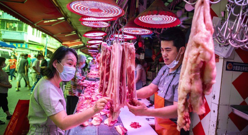 Китайски учени: Заразените в Ухан са 10 пъти повече от официално обявените