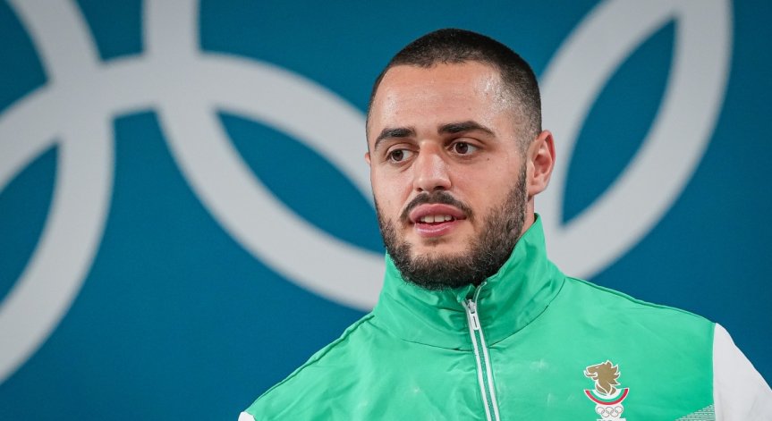 Насар обеща да се бори за Федерацията.