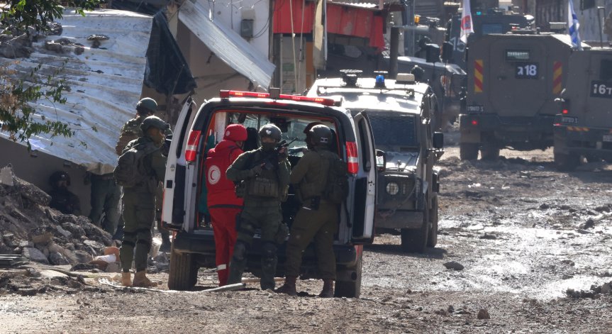 Израелски военни: Унищожихме 90 бойци на 