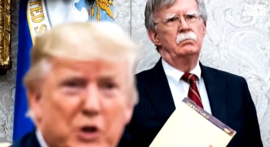 Искал ли е Тръмп помощ от Китай, за да бъде преизбран?