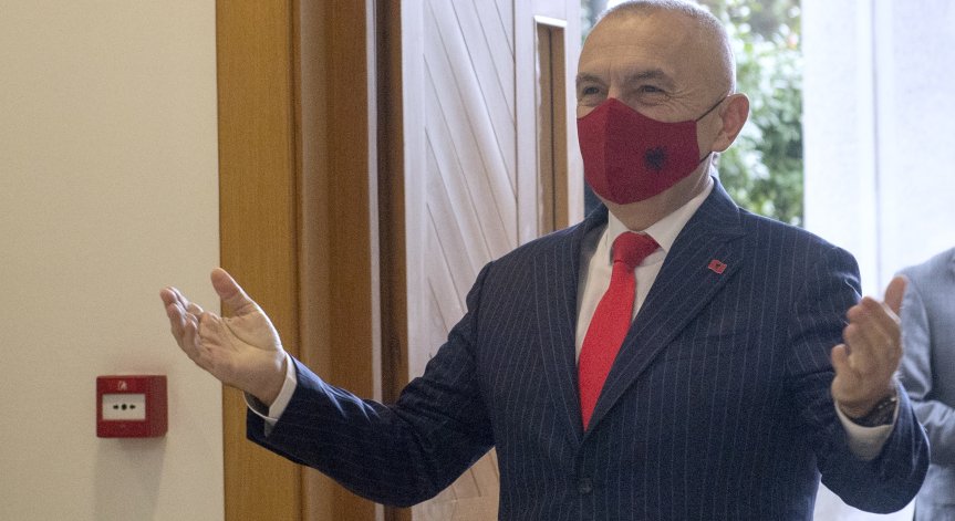 Румен Радев посреща президента на Албания Илир Мета