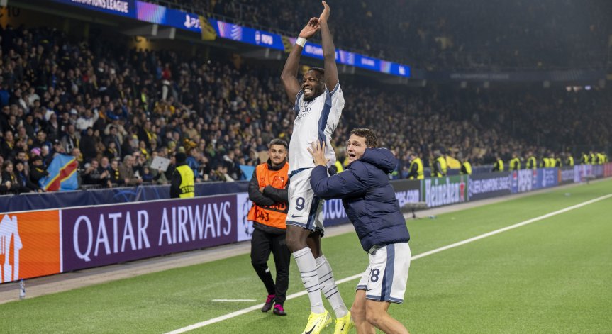 Треньорът на ''нераздзурите'' направи редица промени.