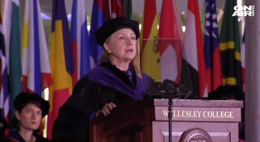 Хилъри Клинтън сравни Тръмп с Никсън