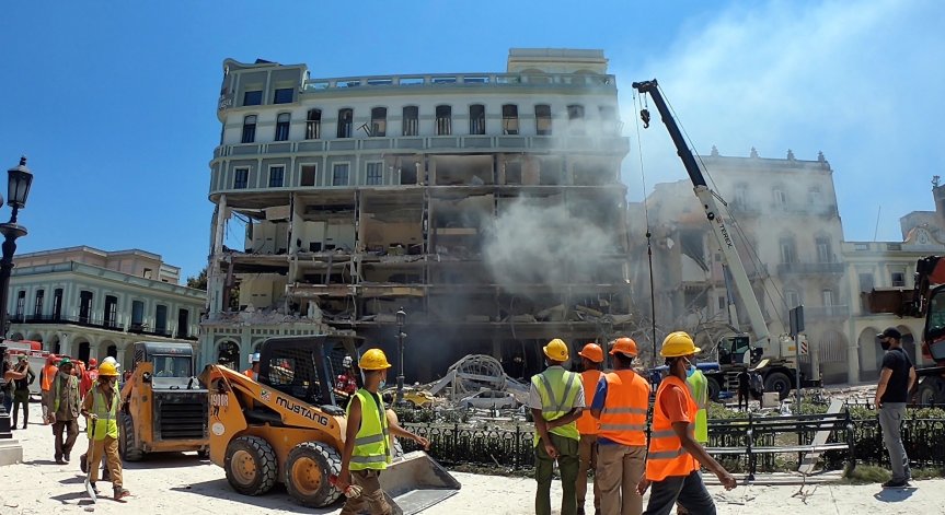Все повече жертви на мощната експлозия в петзвездния хотел в Хавана