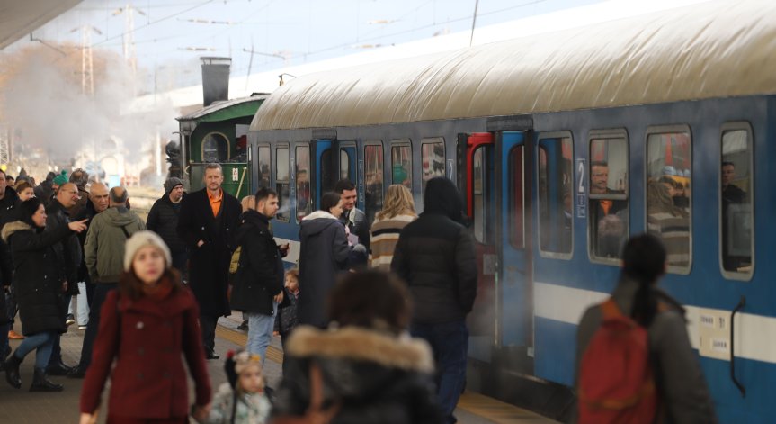 БДЖ остана без възможност за онлайн проверка на разписанието, справки - само на гарите