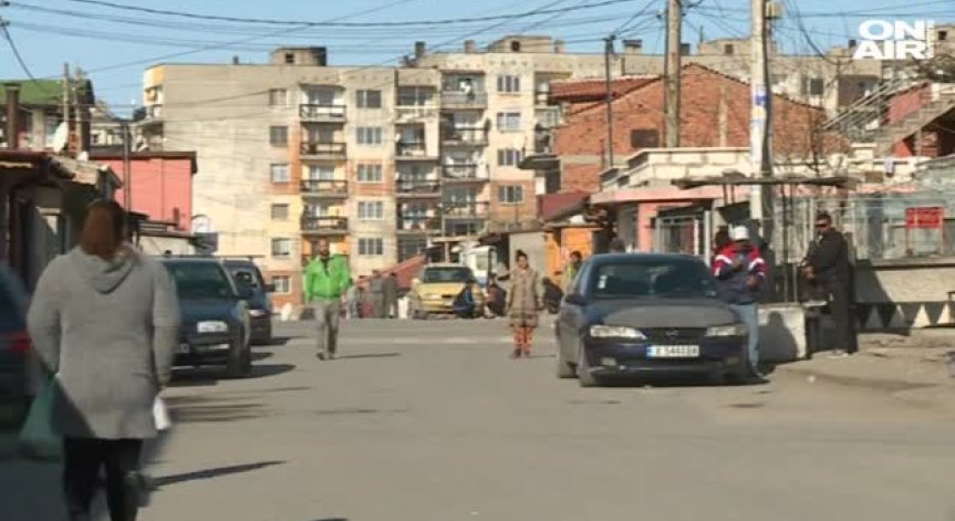 Добре почерпен ромски зет за малко не посече тъста си с брадва