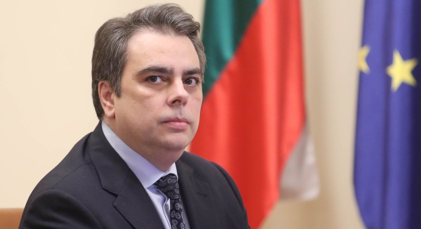 Асен Василев: Реалистично е България да влезе в Еврозоната от 1 юли 2025 г.