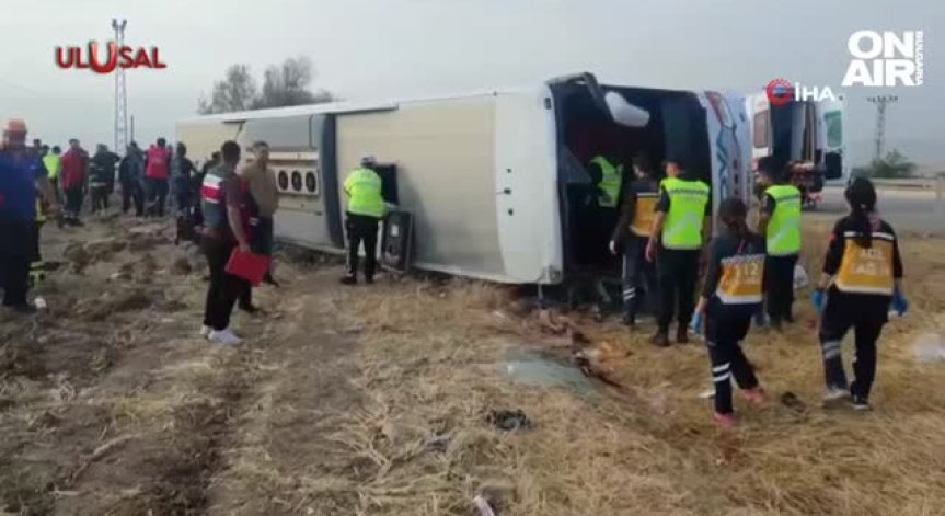 Поредна катастрофа с автобус в Турция - 6 души загинаха, а 35 са ранени
