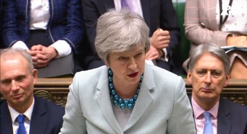 Тереза Мей загуби трима министри и важен вот за Brexit