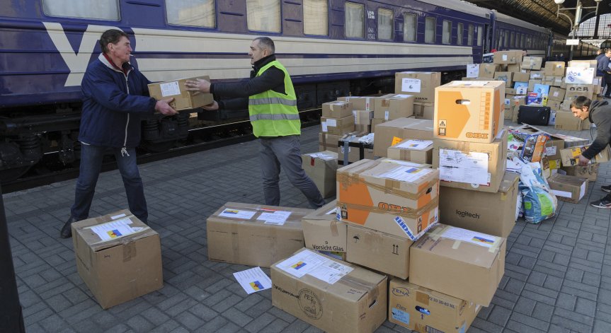 Украйна: Конвой с хуманитарни доставки за Мариупол е блокиран