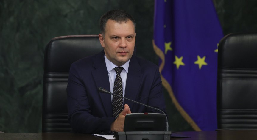 Найденов: Сарафов трябваше да напусне съдебната система, отивам на среща с Кьовеши