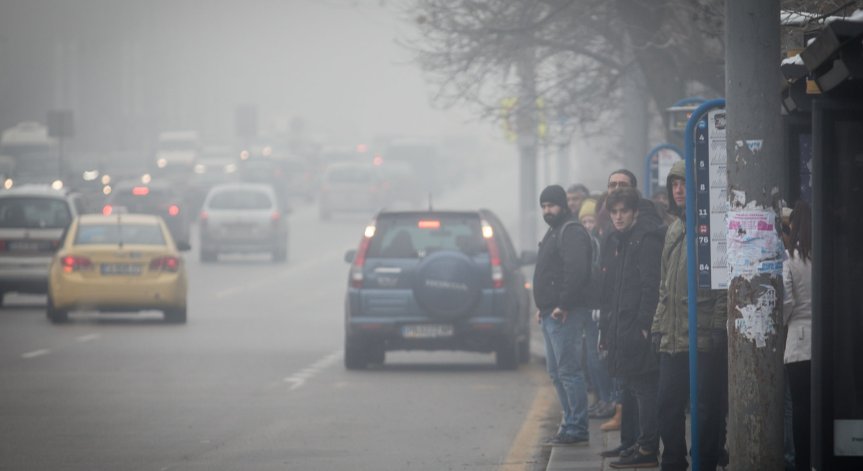 Отново замърсяване над нормата: Токсичен смог обгърна големите градове