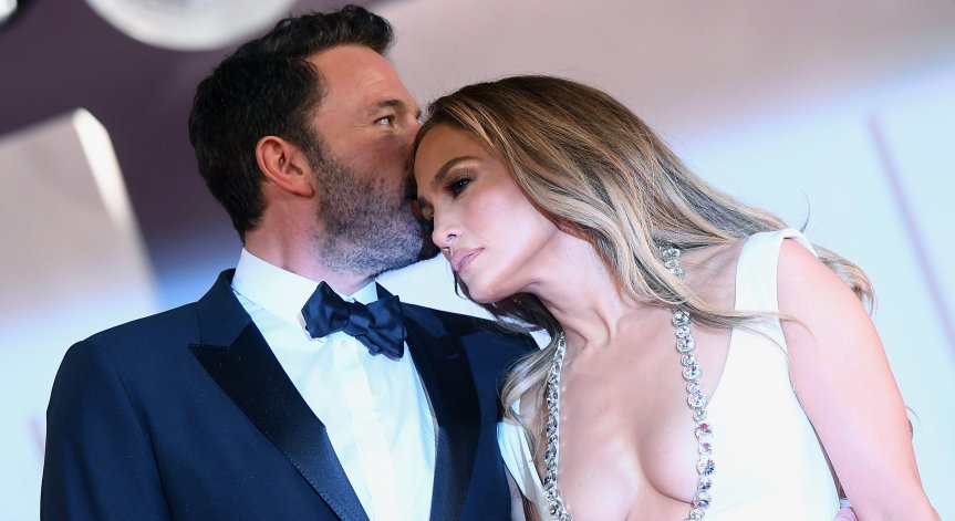 Дженифър Лопес и Бен Афлек се сгодиха отново