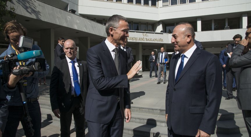 На срещите на НАТО в Турция не е обсъждана зона, забранена за полети в Сирия