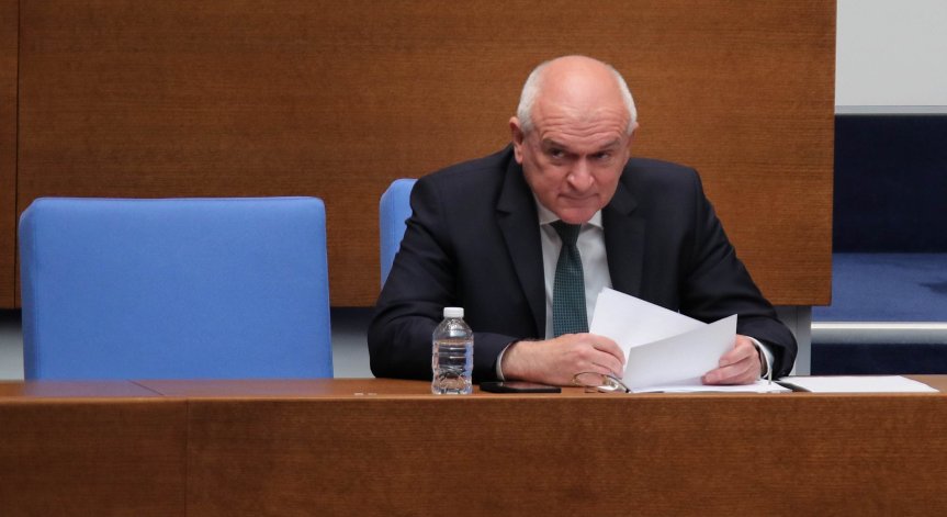 Щедействаме безкомпромисно при всяко съмнение за опорочаване на вота, каза служебният премиер.