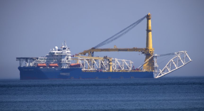 Гръцкият флот взе на абордаж руски товарен кораб