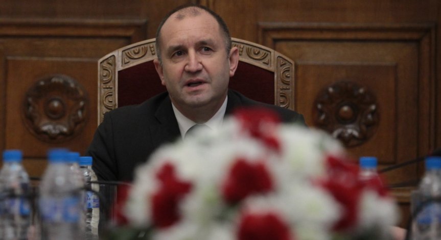 Радев назначи Бойко Рашков за член на правния си съвет
