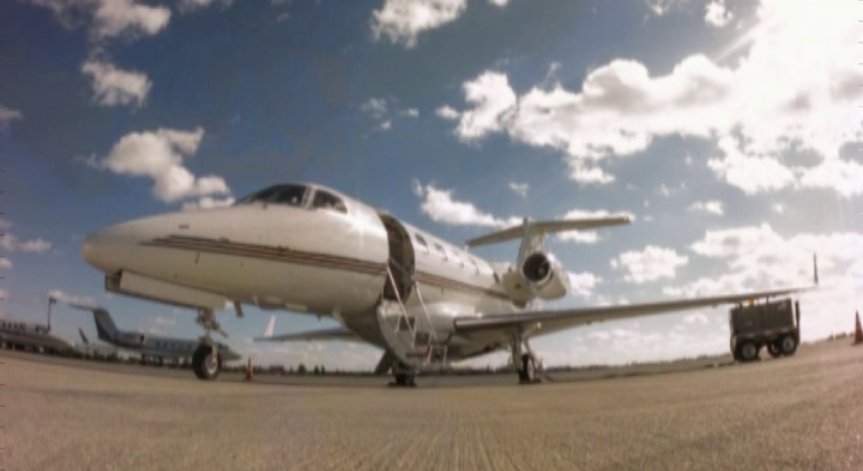 Новият самолет на NetJets с премиера на London City Airport