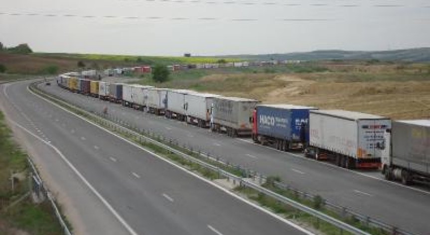 500 тира чакат от няколко дни на 