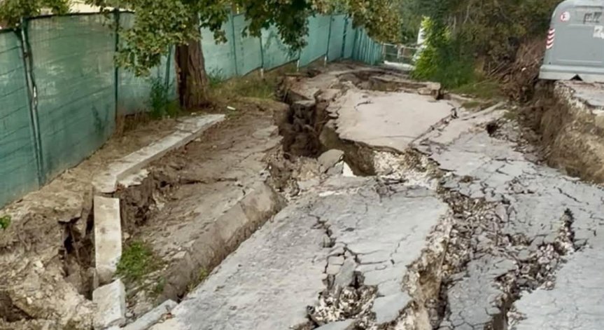 Строежът до пропадналия път в 