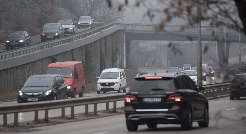 Мярката се въвежда за неделя и понеделник.