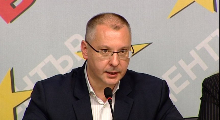 Позицията на България по въпроса за Крим трябва да е по-умерена
