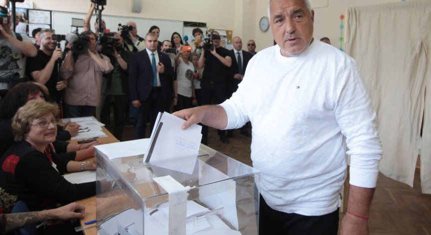 Борисов за ниската избирателна активност: Хората имат пари и пътуват!