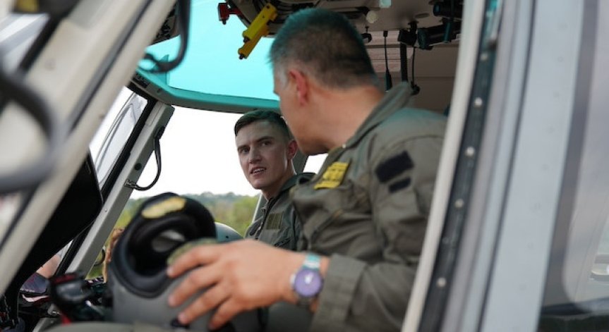Военнослужещите получават допълнителен платен отпуск за кандидатстване и обучение във висши училища.