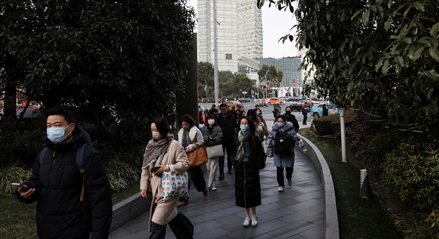 Китай стремглаво се развива.