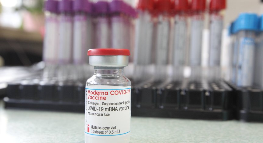 Ново изследване показа колко дълго сме защитени с ваксините на Pfizer и Modernа