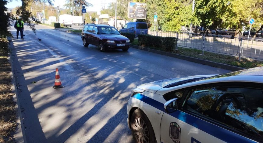 Кола блъсна ученик на пешеходна пътека в Стара Загора