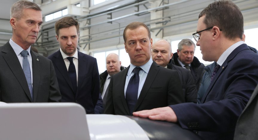 Медведев: САЩ си получиха заслуженото за глупавата си антируска политика