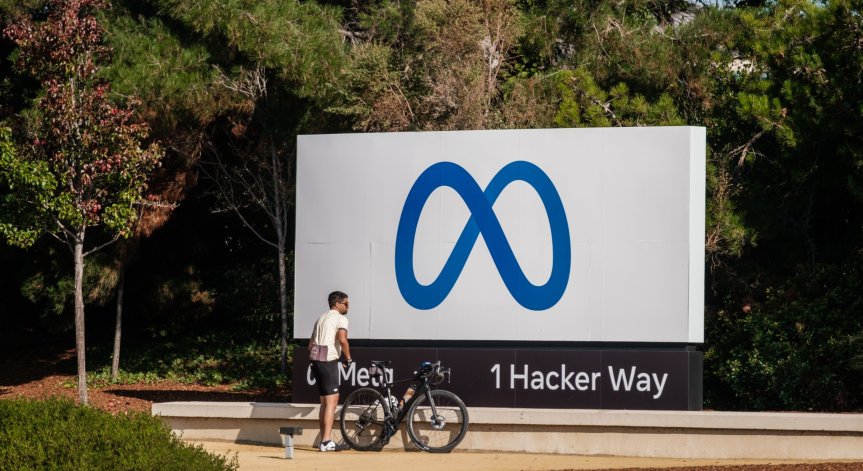 Facebook премахна около 1500 акаунта, използвани за шпионаж на потребители