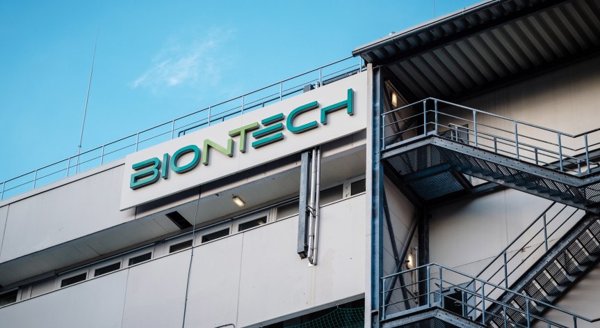 BioNTech ще изпробва лечение за рак във Великобритания, технологията е подобна на ваксините