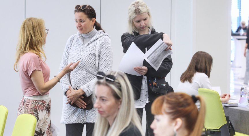 Разходите на работодателите за час труд са скочили с 12% за година