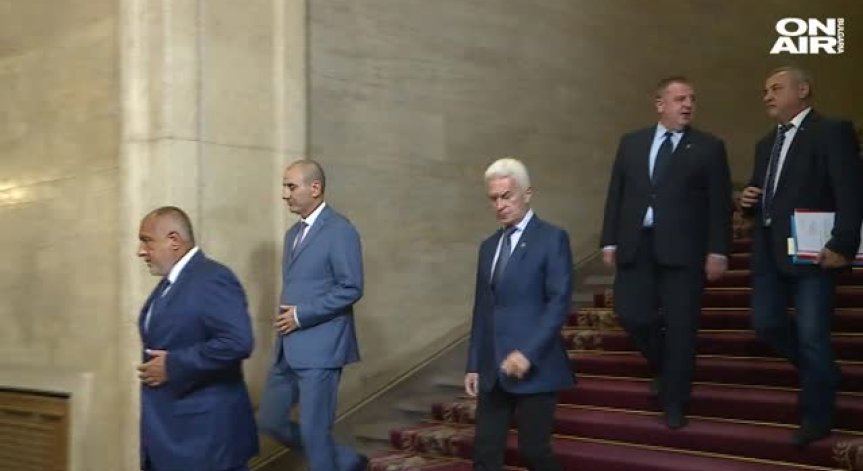 Отново словесни престрелки разединиха 