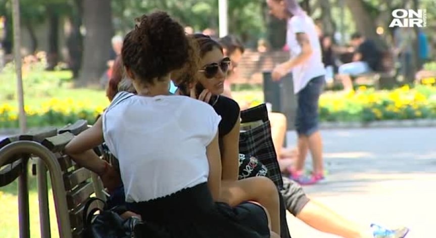 Бира в парка? Може! СО отмени забраната за пиене на алкохол в градинките