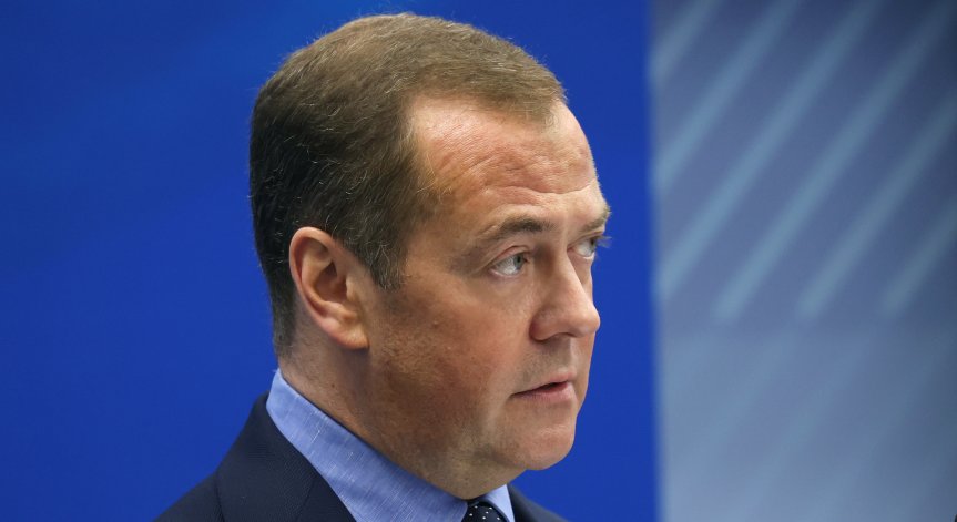 Медведев 