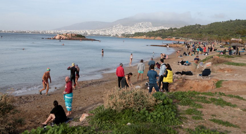 Ще ни искат ли сертификат за ваксиниране за почивка в Гърция?