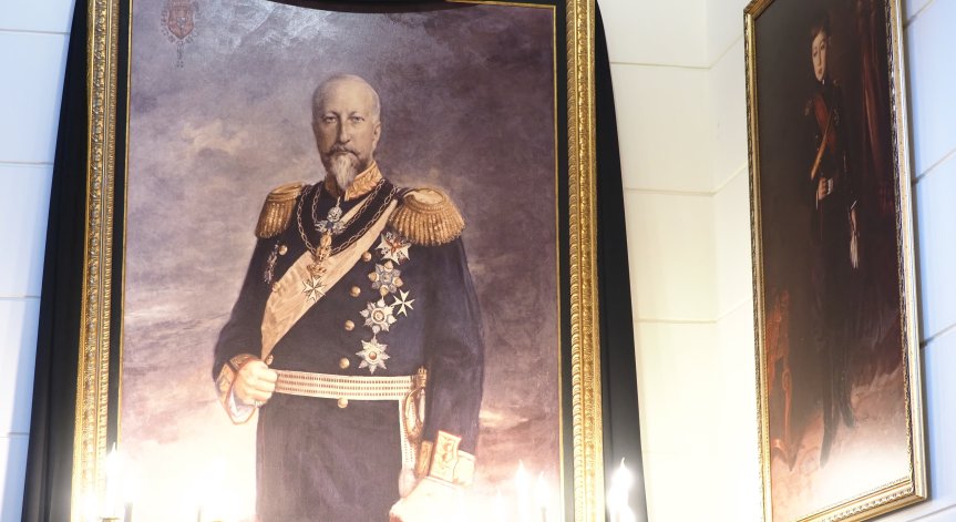 Експонатите не са били виждани публично от 100 години.