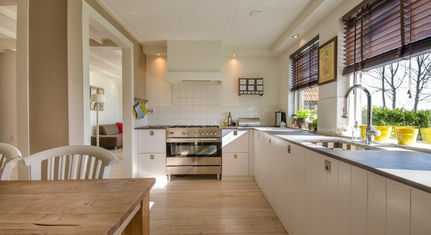 Квартира под 400 лева в София - мисията невъзможна