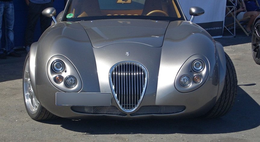 Wiesmann представя нов спортен модел с мотор от BMW M5