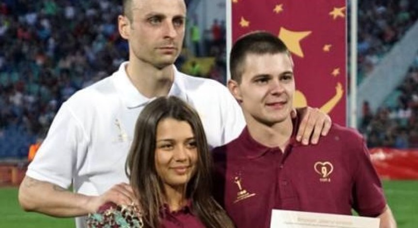 Световната шампионка по киокушин Моника Димитрова стана лауреат на Фондация 