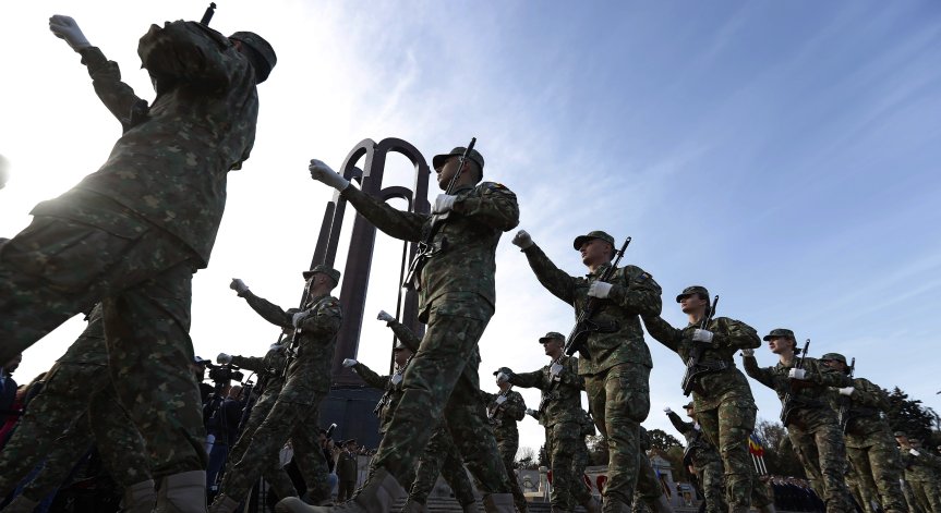 Коя страна от НАТО харчи най-много пари за отбрана?